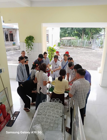 Gửi yêu thương qua từng bát cháo